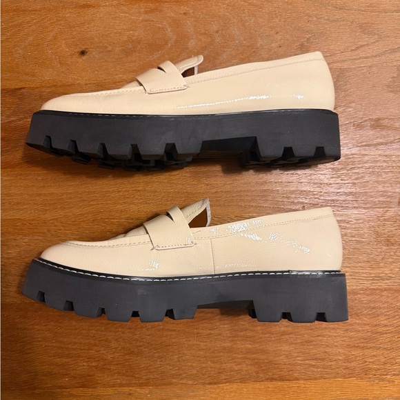 Franco Sarto Patent Cream Loafers with Black Sole - Picture 3 of 7